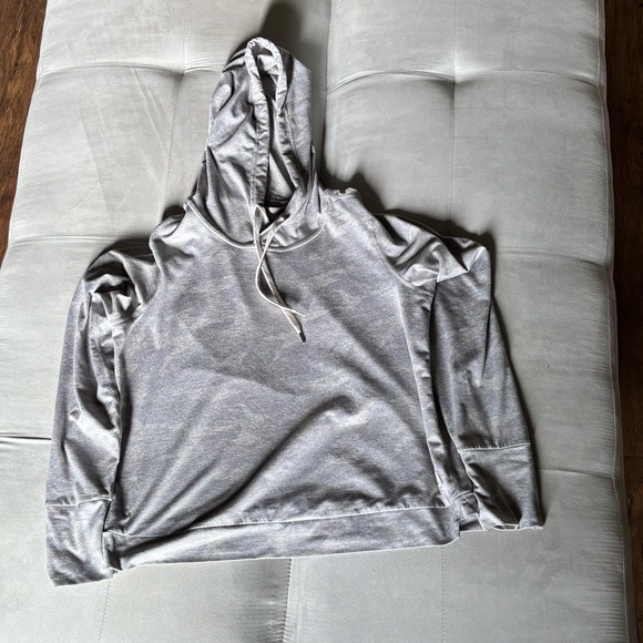 Vuori Halo Essential Hoodie Camo Size S - Picture 5 of 9